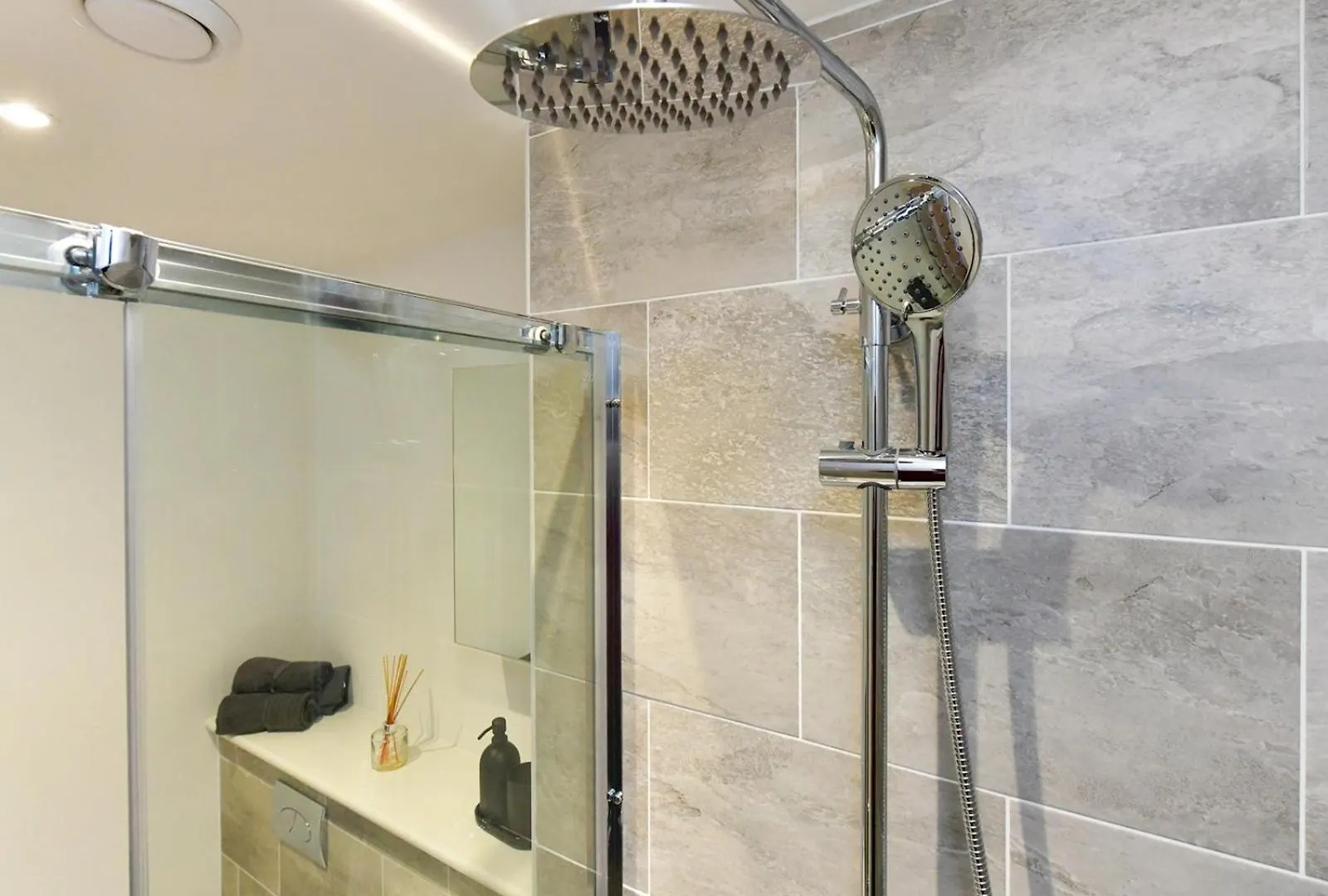 Tatil Evi Pass The Keys Beautiful 3 Bed Town House Villa Cardiff Birleşik Krallık